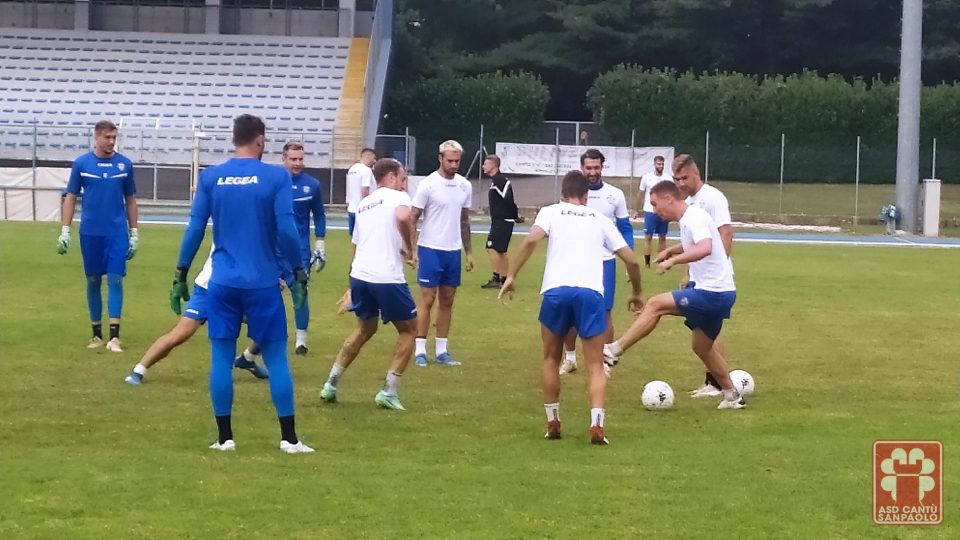 Como 1907 sedute di allenamento presso il Centro Sportivo di via Papa Giovanni